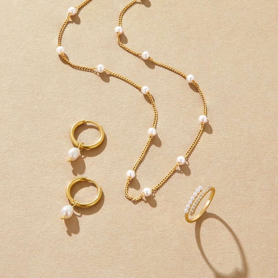 Collier intemporel en or et perles