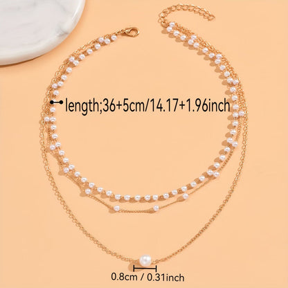 Collier en perles superposées Trinity