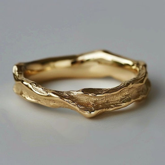 Bague vintage en or forgé