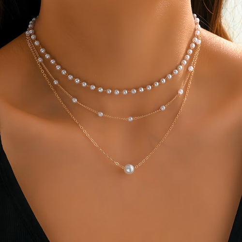 Collier en perles superposées Trinity