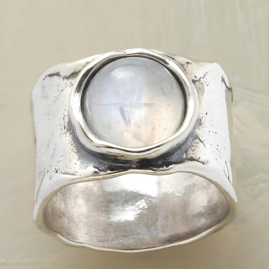 Bague en argent avec pierre de lune