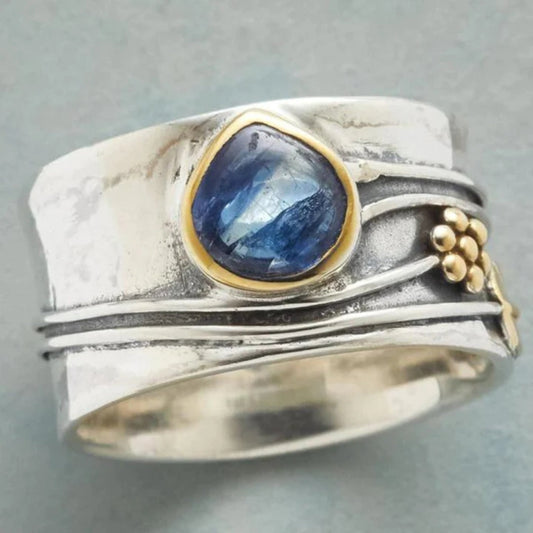 Bague vintage avec pierre bleue