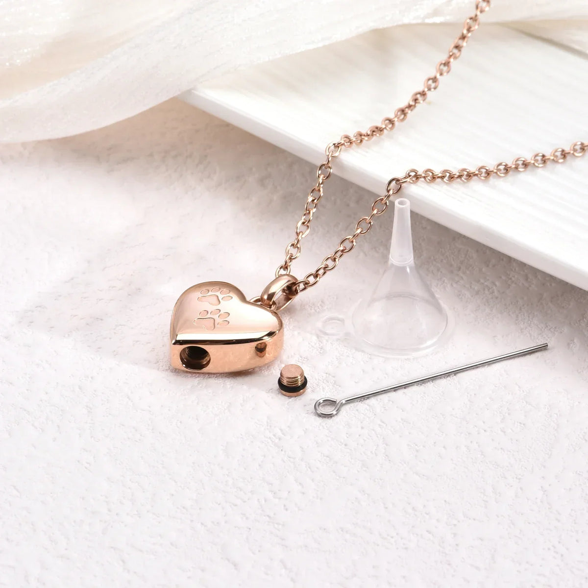 Collier a La Mémoire de Nos Fidèles Compagnons