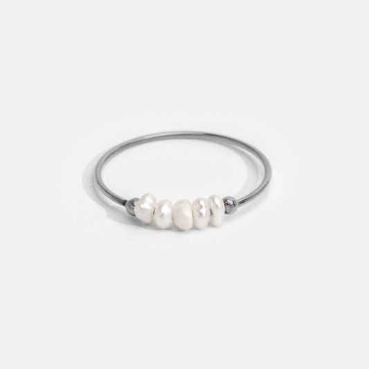 Bague en argent avec perles d'eau douce classiques
