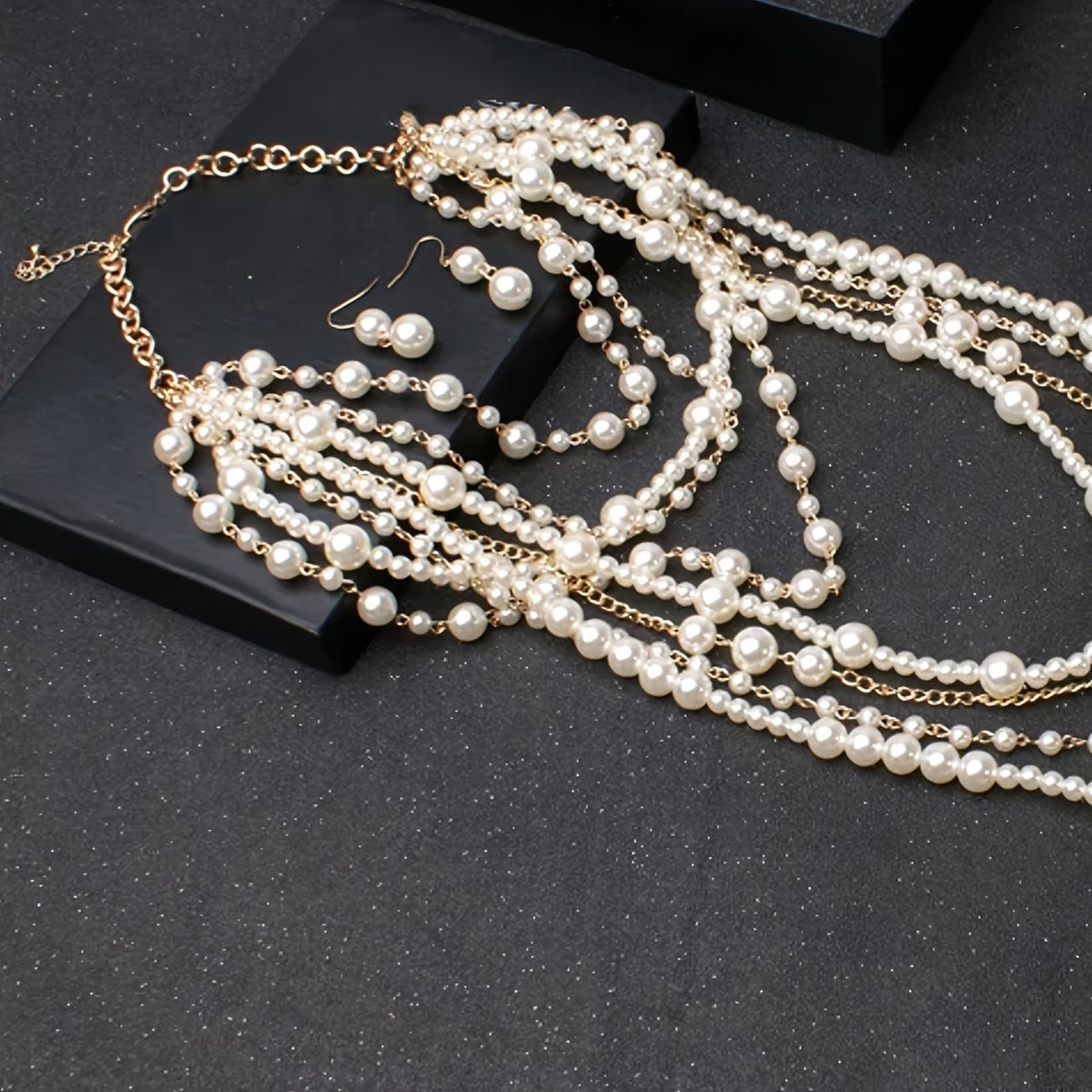 Ensemble de bijoux en perles superposées style bohème