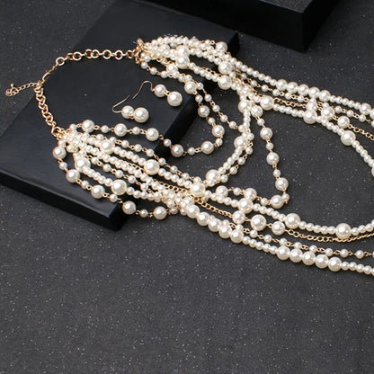 Ensemble de bijoux en perles superposées style bohème
