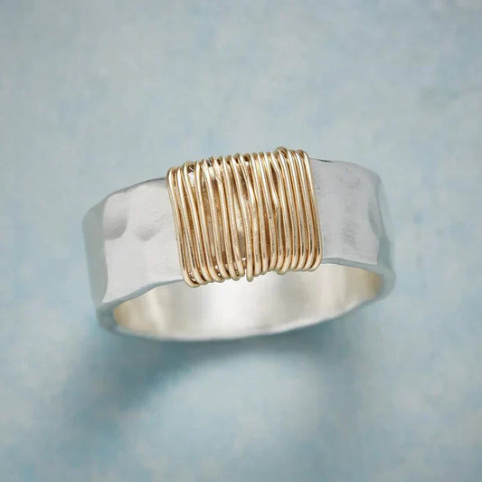 Bague en argent vintage avec filament doré