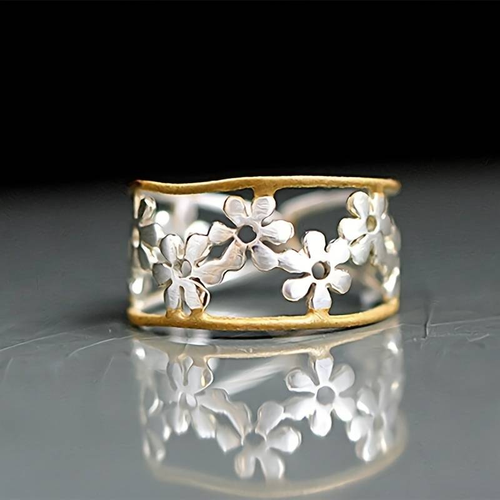 Bague en marguerite creuse irrégulière