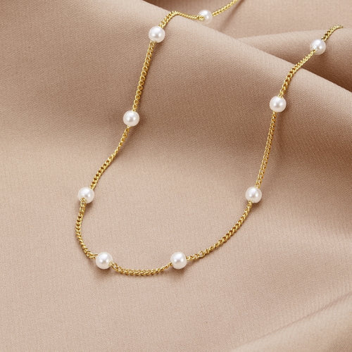 Collier intemporel en or et perles