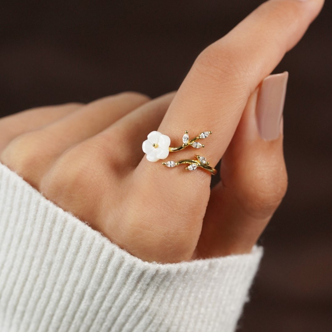 Rise - Bague à fleurs blanches